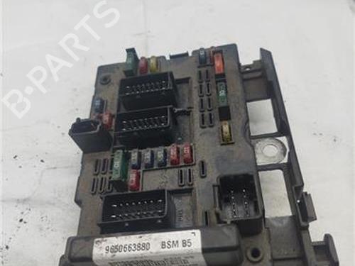 Used Fuse box PEUGEOT 307 CC (3B) 2.0 16V (177 hp) 24344901
