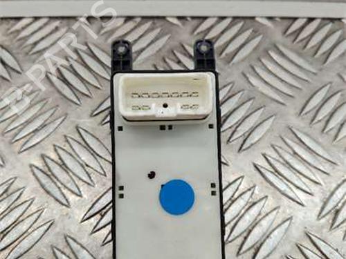 Right front window switch HYUNDAI i20 I (PB, PBT) 1.2 | BP39418669I26 - Image 2