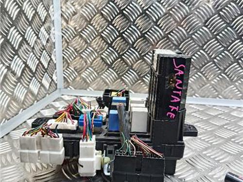 Fuse box CITROËN SAXO (S0, S1) 1.5 D | BP30047774E1 