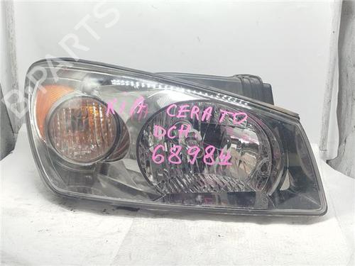 Used Right headlight KIA CERATO I Hatchback (LD) 1.6 CRDi (115 hp) 26570643