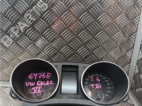 Used Instrument cluster VW GOLF VI (5K1) 1.6 TDI (105 hp) 30867573