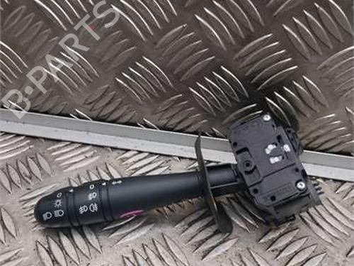 Used Steering column stalk Steering column stalk RENAULT CLIO II (BB_, CB_) 1.2 (BB0A, BB0F, BB10, BB1K, BB28, BB2D, BB2H, CB0A,... (58 hp) 39699249 39699249