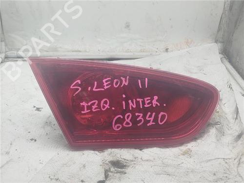 Venstre baklys, luke SEAT LEON (1P1) 1.4 TSI (125 hp) 24344702
