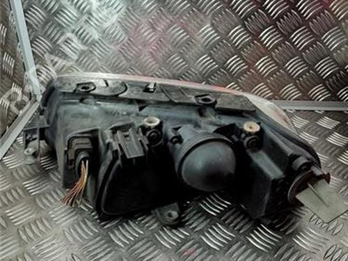 Right headlight VW PASSAT B5.5 (3B3) 1.9 TDI | BP30979098C29