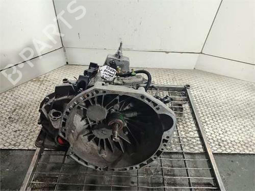 Gearkasse Gearkasse RENAULT LAGUNA III Grandtour (KT0/1) 2.0 dCi (KT07, KT0J, KT14, KT1A, KT1S) (131 hp) 35798033 35798033