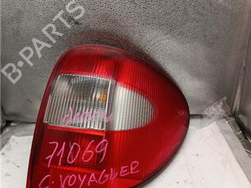 Farolim direito CHRYSLER VOYAGER IV (RG, RS) 2.5 CRD (141 hp) 32038238