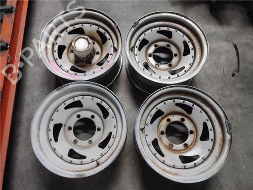 Used Rim NISSAN TERRANO II (R20) 2.4 i 12V 4WD (124 hp) 26462865