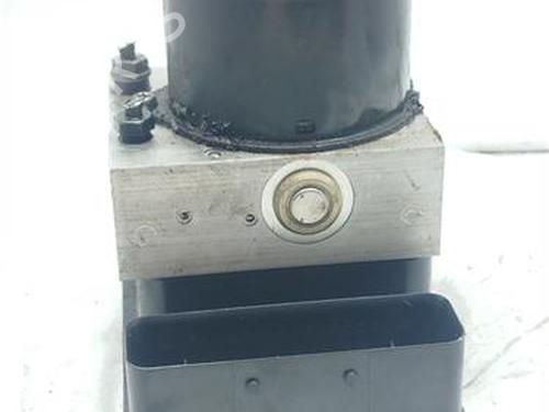 Used ABS pump BMW 3 Coupe (E46) 318 Ci (150 hp) 26462877