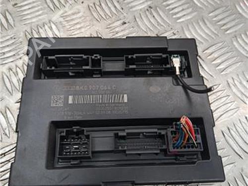 Zekeringkast AUDI A5 (8T3) 2.0 TFSI (180 hp) 32431649