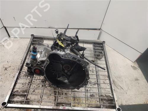 Used Gearbox HYUNDAI ELANTRA III Saloon (XD) 1.6 (107 hp) 29129851