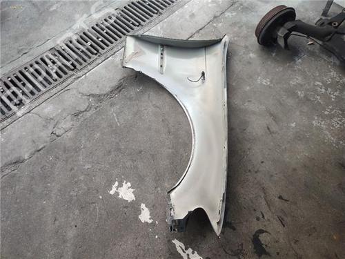 Left front fenders BMW 3 (E46) 320 d | BP24705877C41 