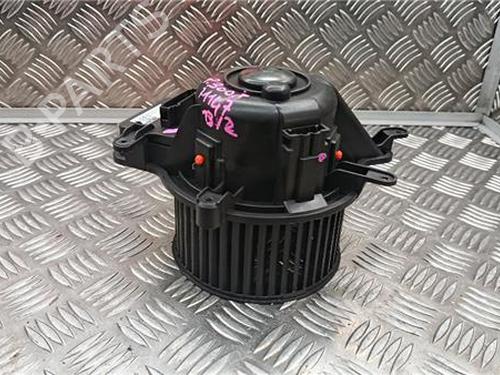 Used Heater blower motor PEUGEOT 3008 I MPV (0U_) 1.6 HDi (114 hp) 32399767