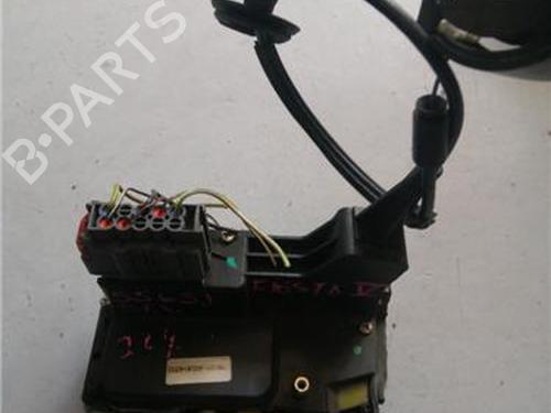 Used Front left lock FORD FIESTA V (JH_, JD_) 1.4 16V (80 hp) 18388020