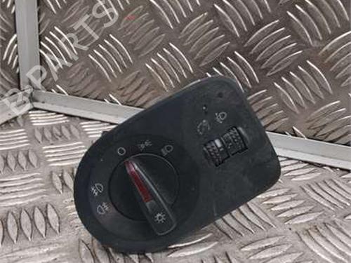 Forlygtekontakt Forlygtekontakt SEAT IBIZA IV SC (6J1, 6P5) 1.4 (85 hp) 39699257 39699257