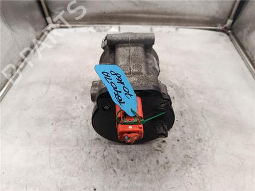 Used AC compressor AC compressor TOYOTA COROLLA Hatchback (_E21_, _EA1_, _EH1_) 1.8 Hybrid (ZWE211, ZWE219) (122 hp) 34049760 34049760
