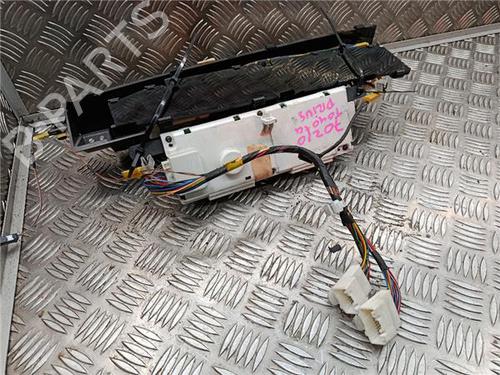 Used Instrument cluster Instrument cluster TOYOTA PRIUS Liftback (_W2_) 1.5 Hybrid (NHW20_, NHW20R) (112 hp) 33808421 33808421