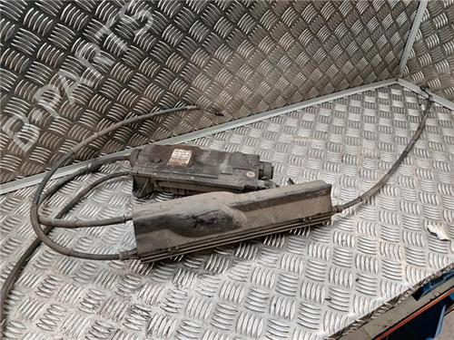 Used Electric handbrake Electric handbrake RENAULT SCÉNIC II (JM0/1_) 2.0 (JM05, JM0U, JM1N, JM1U, JM2V) (135 hp) 34229776 34229776