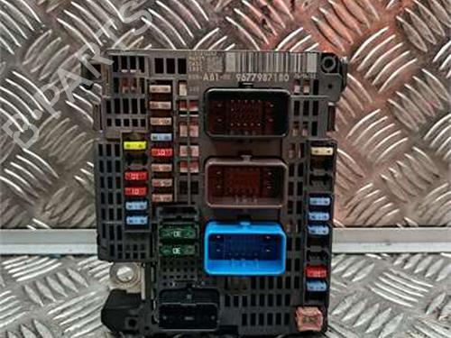 Used Fuse box Fuse box CITROËN C4 II (NC_) 1.6 HDi 90 (92 hp) 34609642 34609642