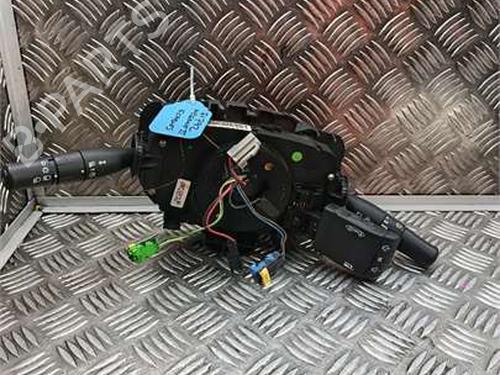 Interruttore Interruttore RENAULT MEGANE II Saloon (LM0/1_) 1.9 dCi (LM0G, LM1G, LM2C) (120 hp) 34528352 34528352