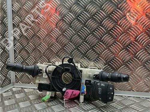 Used Switch RENAULT MEGANE III Hatchback (BZ0/1_, B3_) 1.5 dCi (106 hp) 30366753