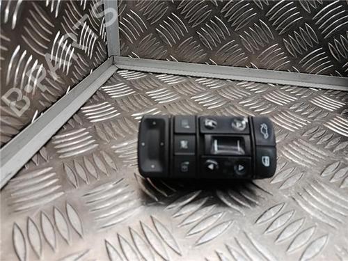 Pulsantiera anteriore sinistra OPEL VECTRA C (Z02) 2.2 DTI 16V (F69) (125 hp) 30739804