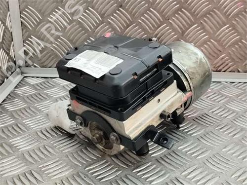Suspension compressor CITROËN C5 II (RC_) 2.0 HDi (RCRHRH) | BP40438383M103 - Image 3