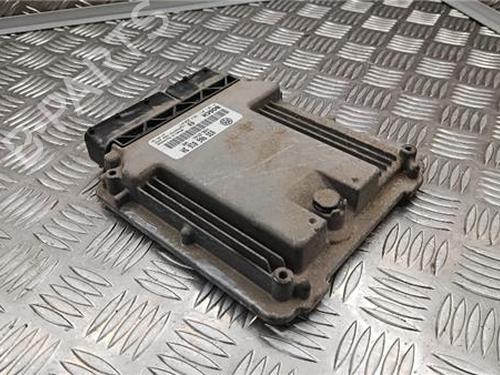 Used Electronic module SEAT TOLEDO III (5P2) 1.9 TDI (105 hp) 32399758