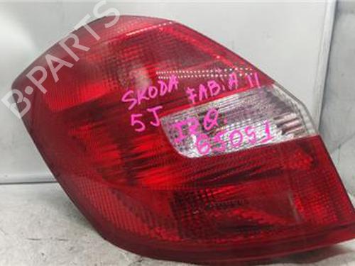 Used Left taillight SKODA FABIA II (542) 1.6 TDI (75 hp) 18006034