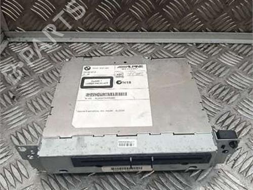 Używane Radio Radio BMW 5 (F10) 520 d (184 hp) 37624832 37624832