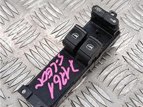 Used Left front window switch Left front window switch SEAT LEON (1M1) 1.9 TDI (90 hp) 34333828 34333828
