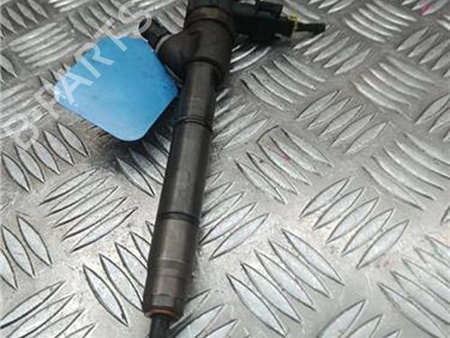 injector-kia-carens-iv-2013-31962488 main image