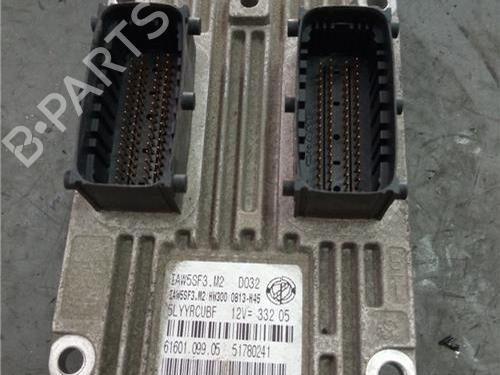 Used Electronic module FIAT GRANDE PUNTO (199_) 1.4 (199AXB11, 199AXB1A, 199BXB1A, 199AXL1A) (77 hp) 18381597