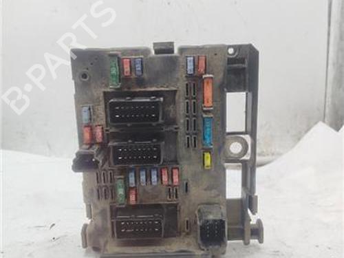 Used Fuse box CITROËN C8 (EA_, EB_) 2.0 HDi (107 hp) 29170558
