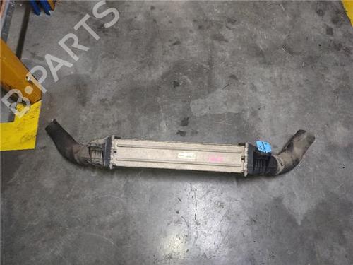 Intercooler FORD MONDEO III Saloon (B4Y) 2.0 TDCi (130 hp) 25830005