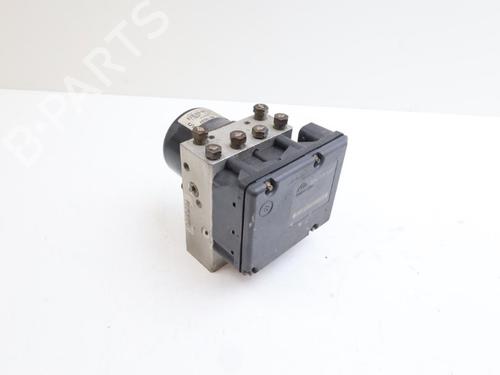 Used ABS pump VOLVO S60 I (384) 2.4 (170 hp) 30883505
