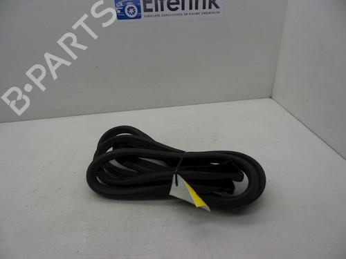 Used Rubber door seal VOLVO XC90 I (275) D5 AWD (200 hp) 18618083
