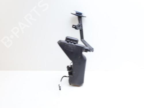 Used Windscreen washer tank MERCEDES-BENZ C-CLASS (W205) C 180 (205.040, 205.140) (156 hp) 32001988
