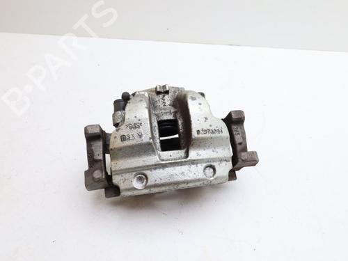 Used Right front brake caliper VOLVO XC40 (536) Recharge (252 hp) 32228956