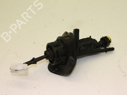 Used Clutch slave cylinder Clutch slave cylinder VOLVO V50 (545) 1.8 (125 hp) 18611149 18611149