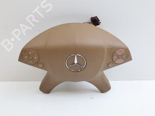 Used Driver airbag MERCEDES-BENZ C-CLASS (W204) C 200 Kompressor (204.041) (184 hp) 30633721