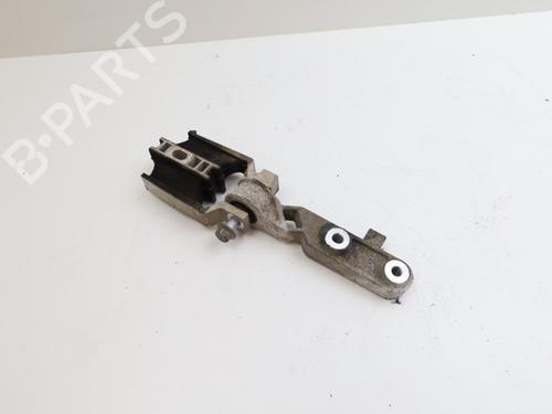 Used Engine mount Engine mount VOLVO V60 II (225) D3 (150 hp) 18640154 18640154