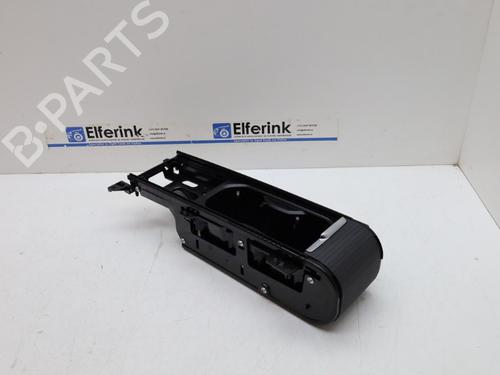 Used Cup/Object holder Cup/Object holder VOLVO V90 II Estate (235) B5 Mild-Hybrid (250 hp) 18635871 18635871