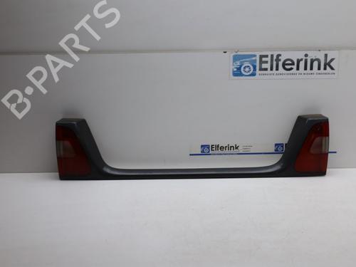 Used Rear center light Rear center light VOLVO 850 (854) 2.4 (144 hp) 18635068 18635068