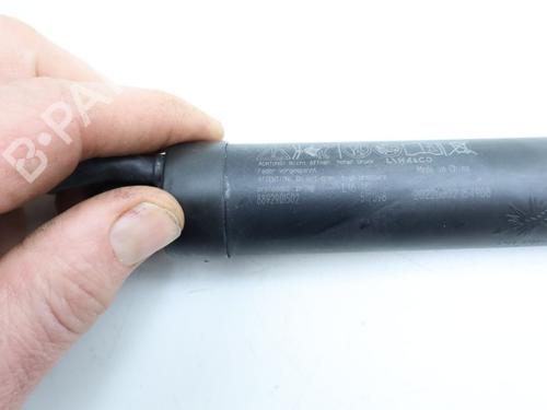 Tailgate lift support LYNK & CO 01 PHEV | BP33178928C138 - Image 3