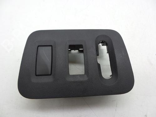Console centrale Console centrale OPEL MOVANO B Van (X62) 2.3 CDTI FWD (FV) (125 hp) 18620584 18620584