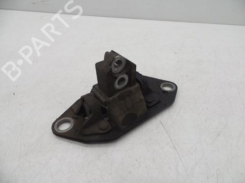 Used Engine mount Engine mount 18615977 18615977
