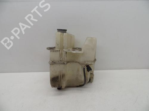 Used Windscreen washer tank Windscreen washer tank VOLVO S60 I (384) 2.4 Bifuel (LPG) (140 hp) 18613486 18613486