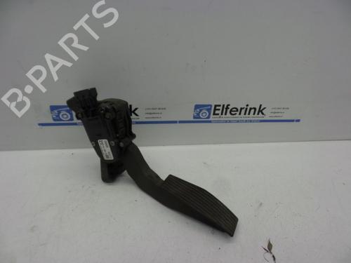 Used Pedal OPEL SIGNUM Hatchback (Z03) 2.2 direct (F48) (155 hp) 18627708