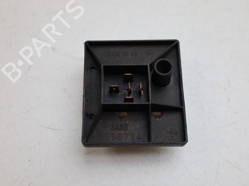 Varmeblæsermodstand Varmeblæsermodstand SAAB 900 I (AC4, AM4) 2.1 -16 (136 hp) 35981935 35981935