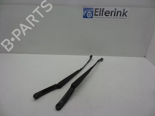 Used Front windshield wiper arm OPEL ASTRA J (P10) 1.6 (68) (115 hp) 18624393